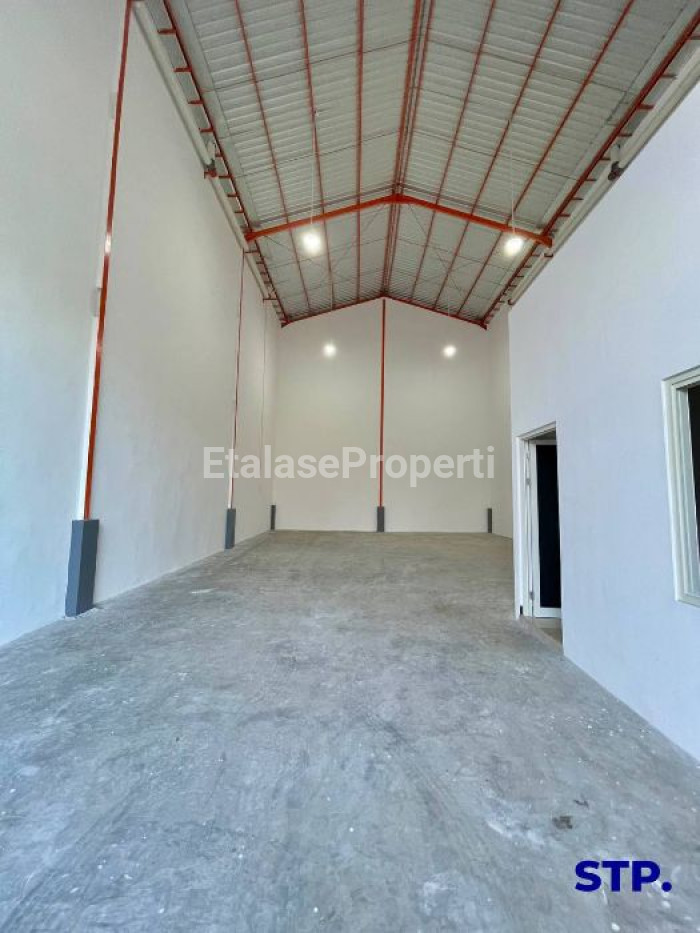 Foto properti Gudang Kantor Mewah Kedinding Tengah Jaya 2
