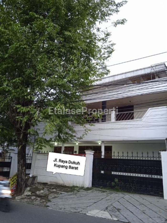 Foto properti *Dijual Rumah 3 Lantai, Raya Dukuh Kupang Barat* 1