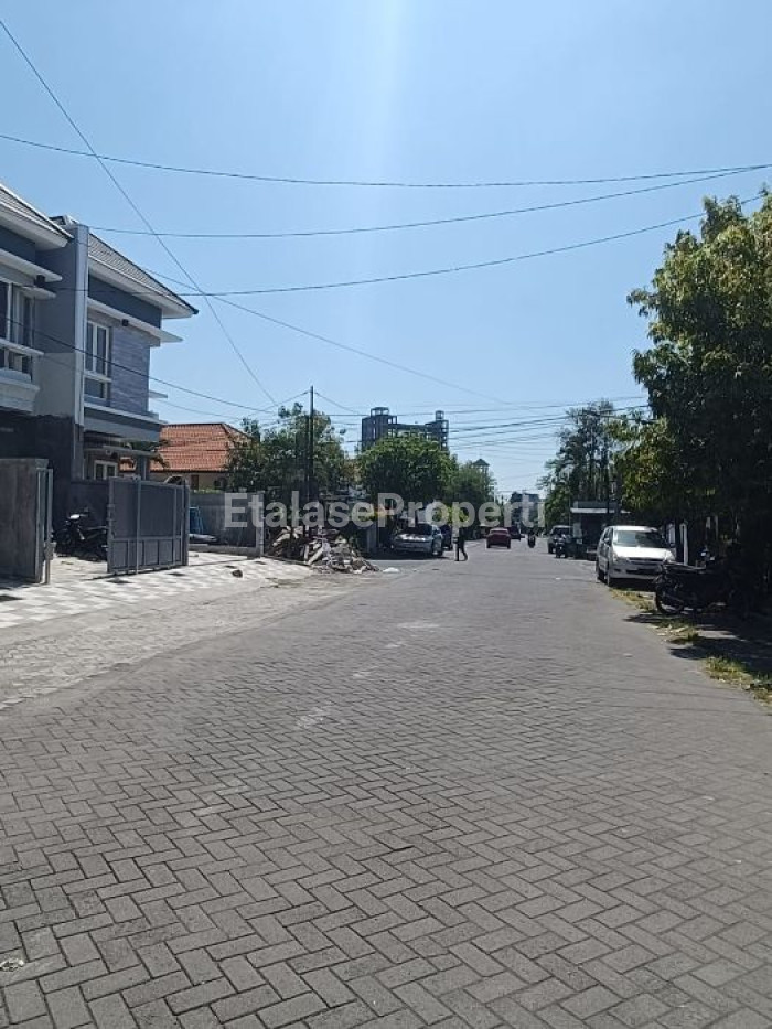 Foto properti Dijual Rumah Baru Minimalis Hook 2 Lt Jemursari 3