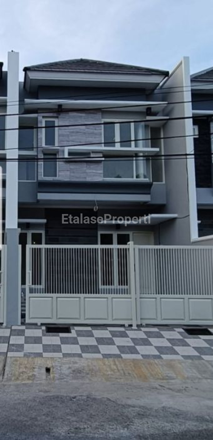 Foto properti Dijual Rumah Baru Minimalis 2 Lt Nginden Intan Timur 1