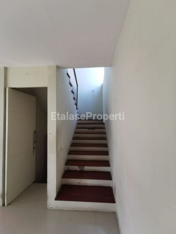 Foto properti Dijual Rumah Di Woodland Citraland 2