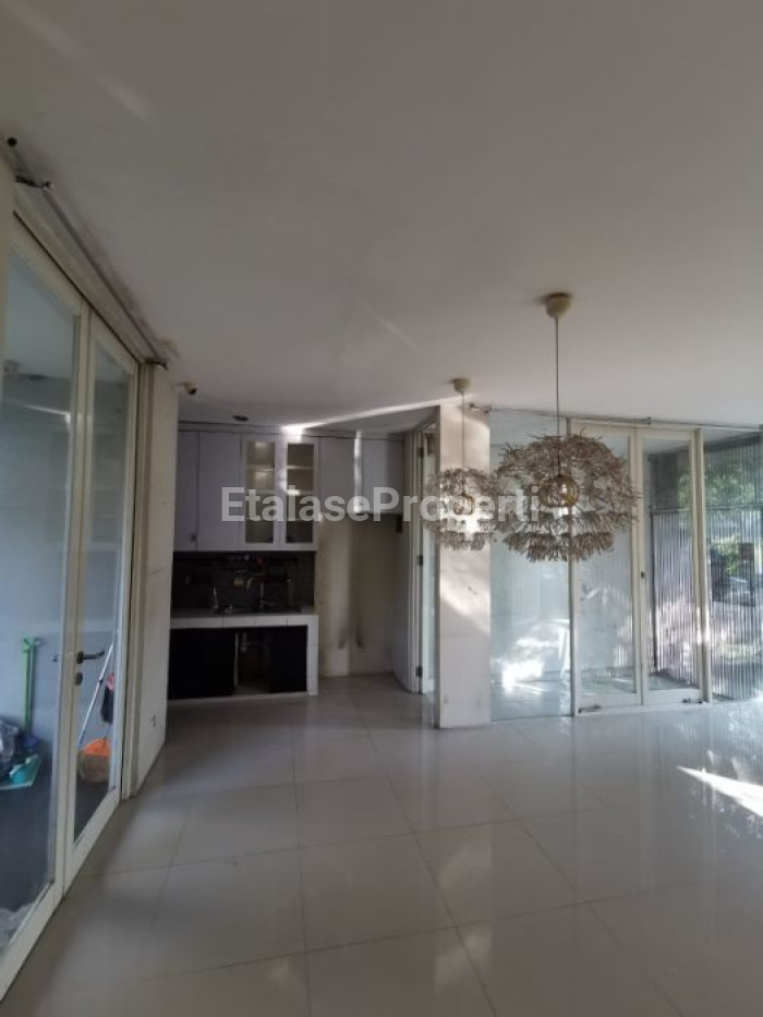 Foto properti Dijual Rumah Di Woodland Citraland 6