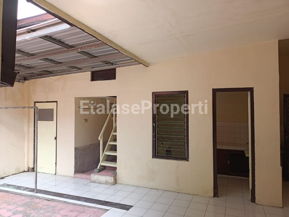Foto properti Di Jual Rumah Jl Bogen Baru, Ploso, Tambaksari 10