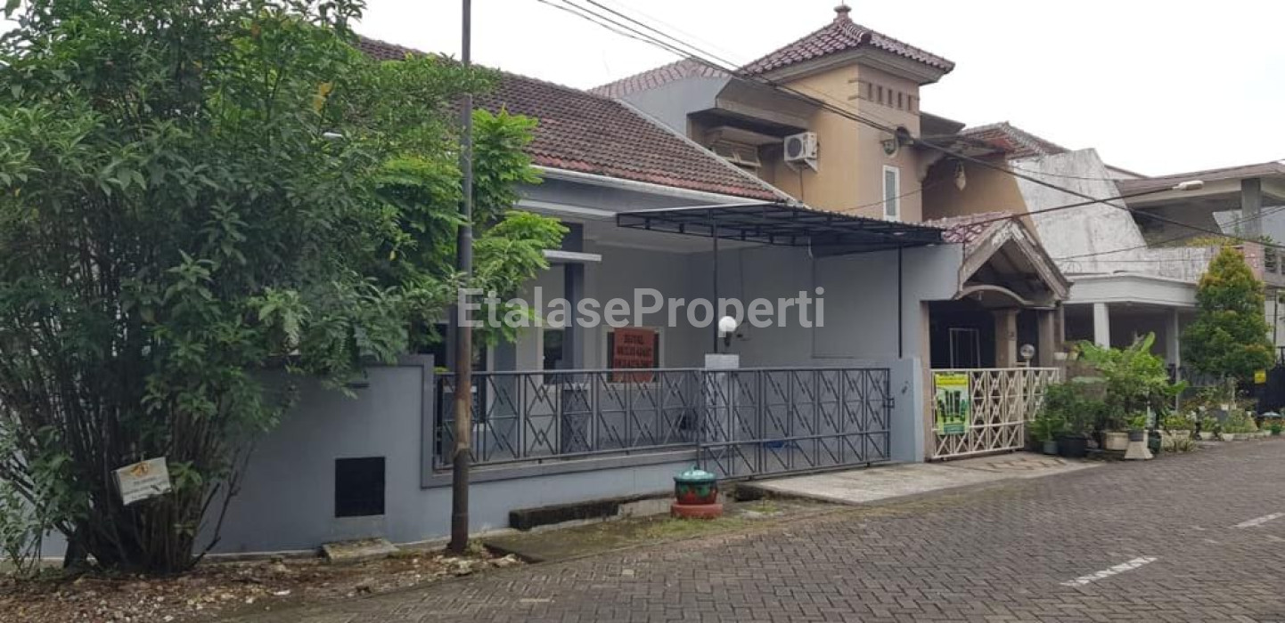 Foto properti Rumah Taman Pondok Indah Wiyung Surabaya 4