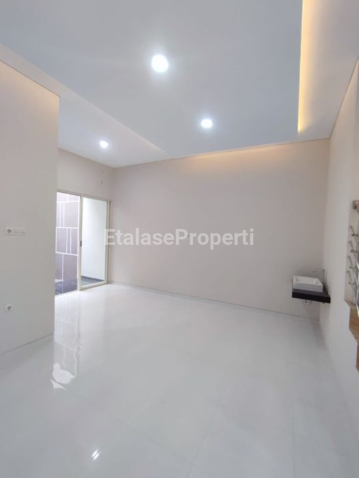 Foto properti Manyar Kertoadi Baru Gang Terdepan Siap Huni 3