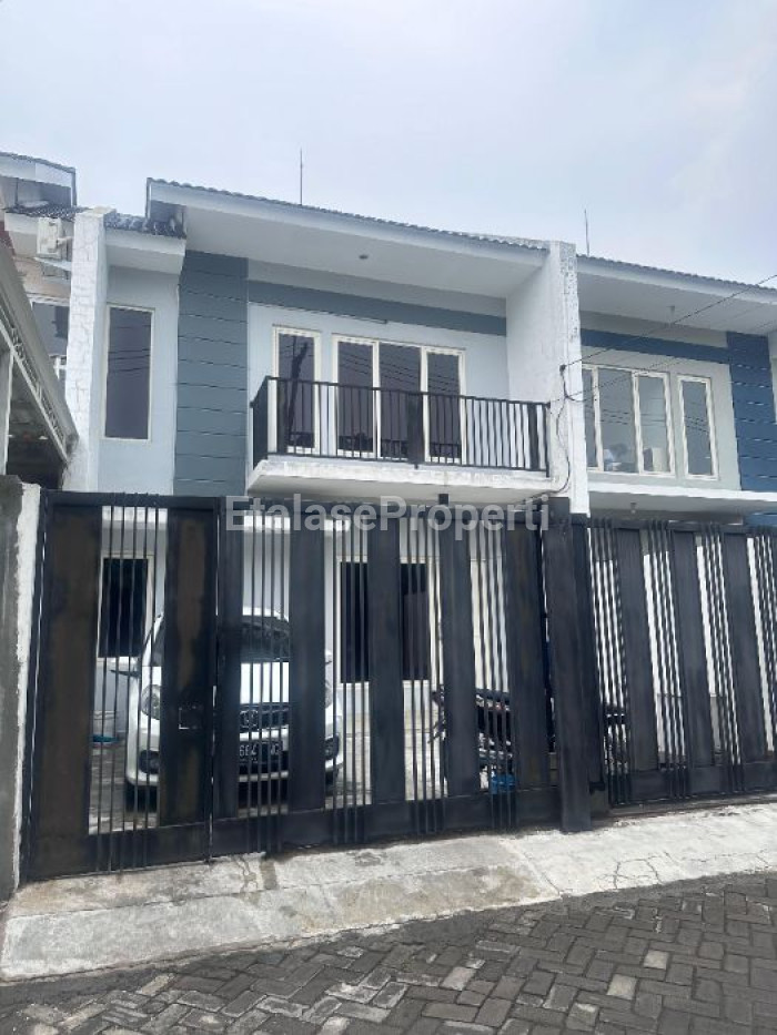 Foto properti Rumah Surabaya Kota, Sangat Terawat, Harga Nego Sampai Deal. 1