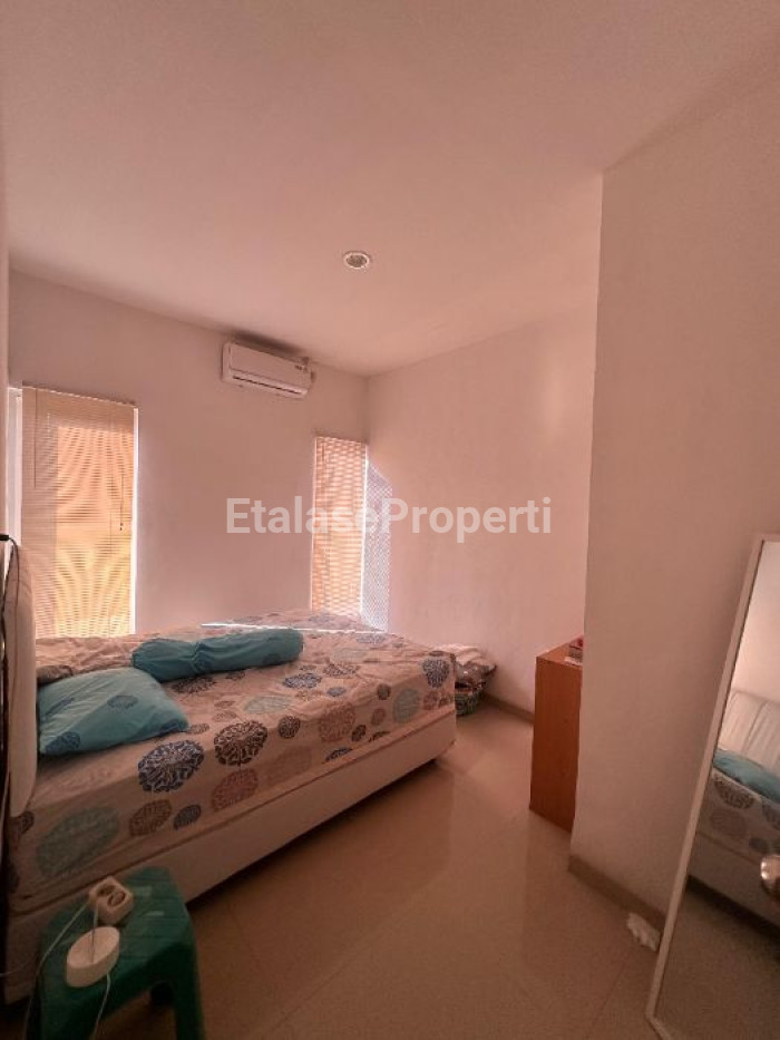 Foto properti Rumah Surabaya Kota, Sangat Terawat, Harga Nego Sampai Deal. 5