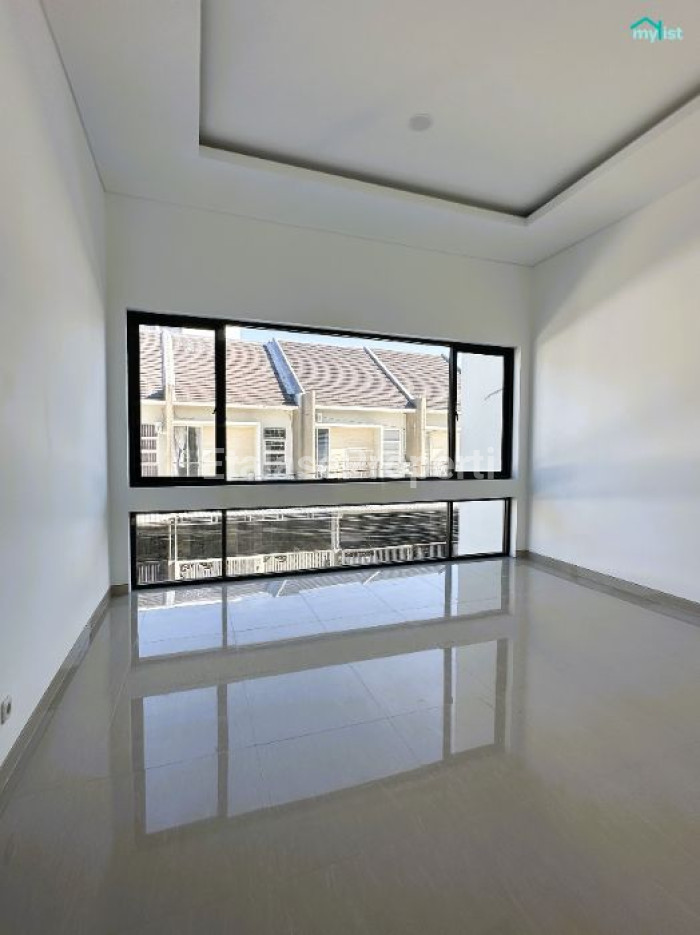 Foto properti Dijual Rumah Baru 2 Lantai Klampis Semolo Tengah Dekat Hokky Supermaket 5