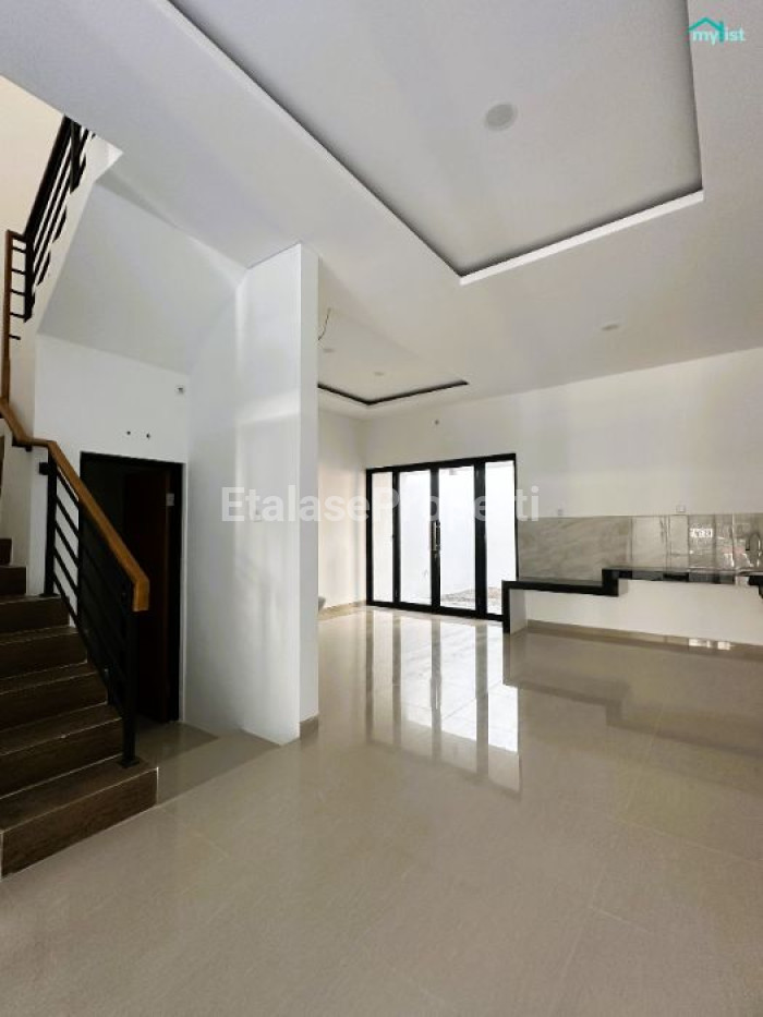 Foto properti Dijual Rumah Baru 2 Lantai Klampis Semolo Tengah Dekat Hokky Supermaket 6