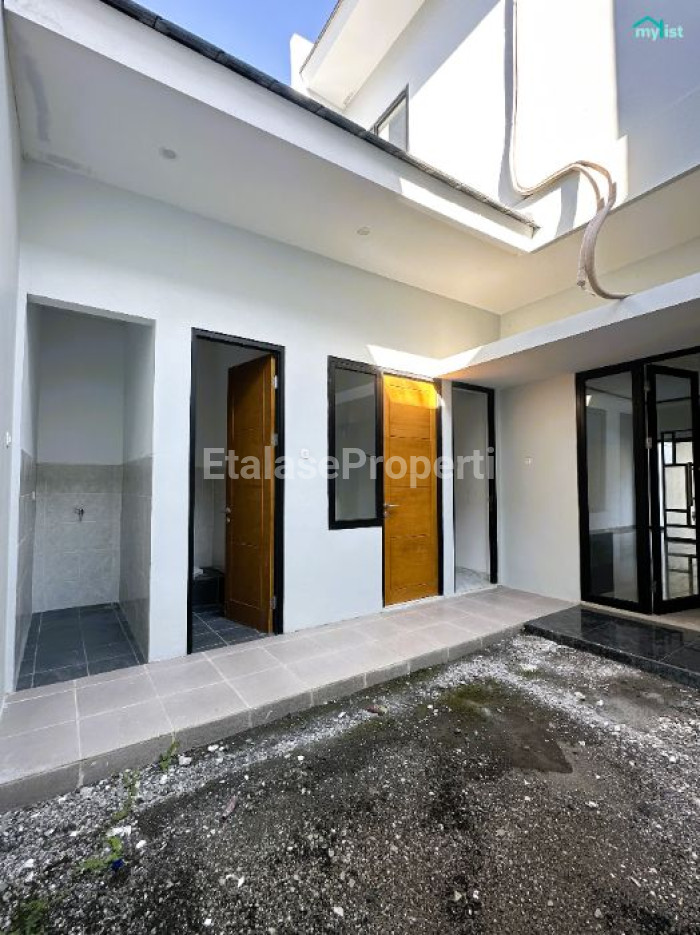 Foto properti Dijual Rumah Baru 2 Lantai Klampis Semolo Tengah Dekat Hokky Supermaket 8