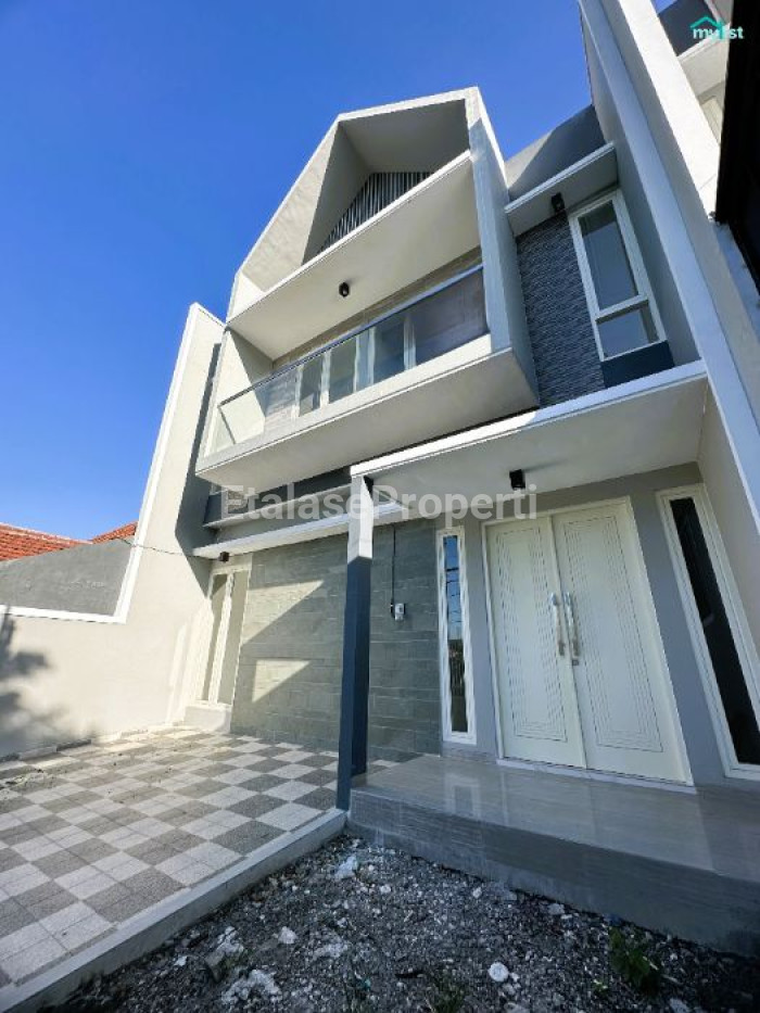 Foto properti Rumah Baru 2 Lantai Manyar Tirtomoyo Dekat Sekolah Petra Manyar 4