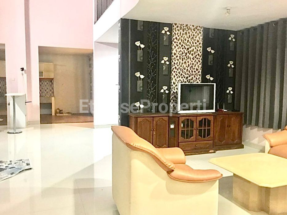 Foto properti *Dijual Rumah Darmo Sentosa Raya (DSR) Surabaya Barat* 3