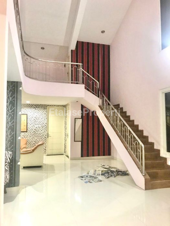 Foto properti *Dijual Rumah Darmo Sentosa Raya (DSR) Surabaya Barat* 10