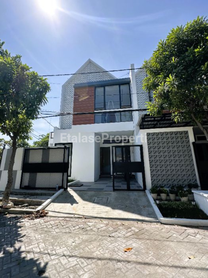 Foto properti Rumah Baru 2 Lantai Hook Gading Pantai 100m Dari Raya Kenjeran 1