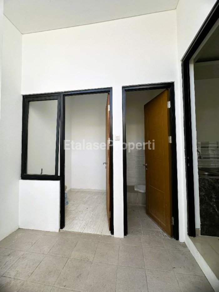 Foto properti Rumah Baru 2 Lantai Hook Gading Pantai 100m Dari Raya Kenjeran 10