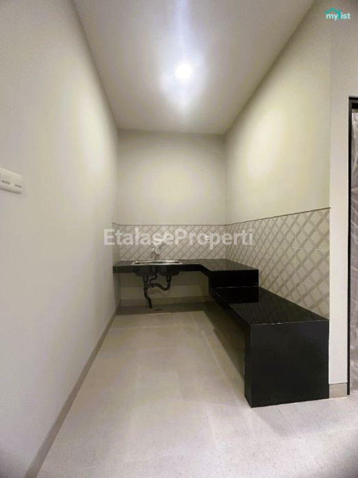 Foto properti Rumah Baru 2 Lt Mewah Kekinian Manyar Kertoadi 2 Unit Jejer 5