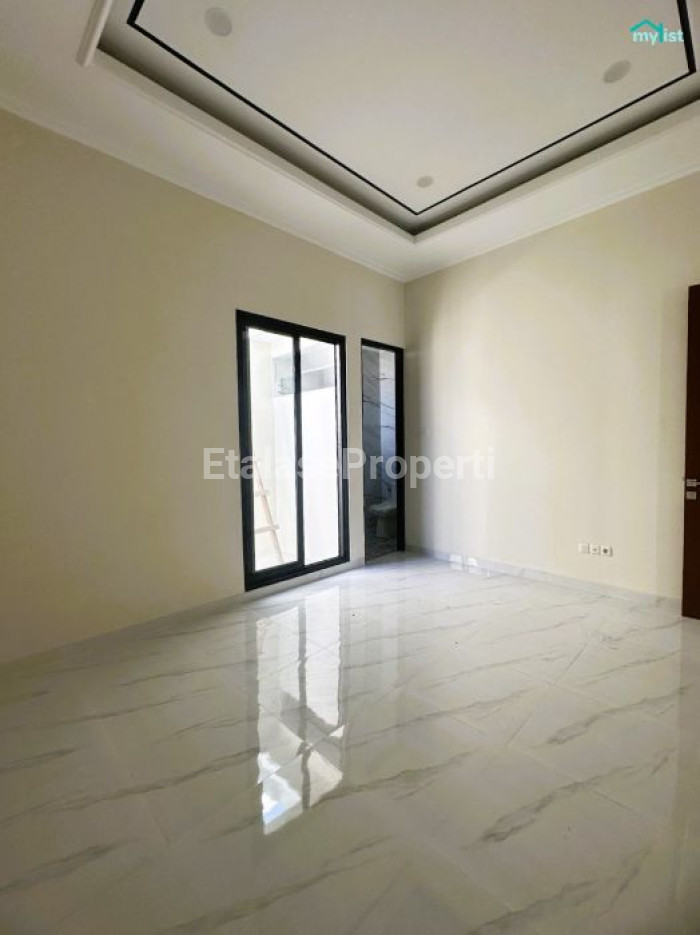 Foto properti Rumah Baru Gress 2 Lt Model Scandinavian Sutorejo Prima Dekat Raya Mulyosari 8