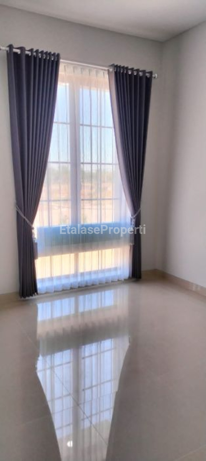 Foto properti Dijual Rumah Baru Gress Di Pantai Mentari 6