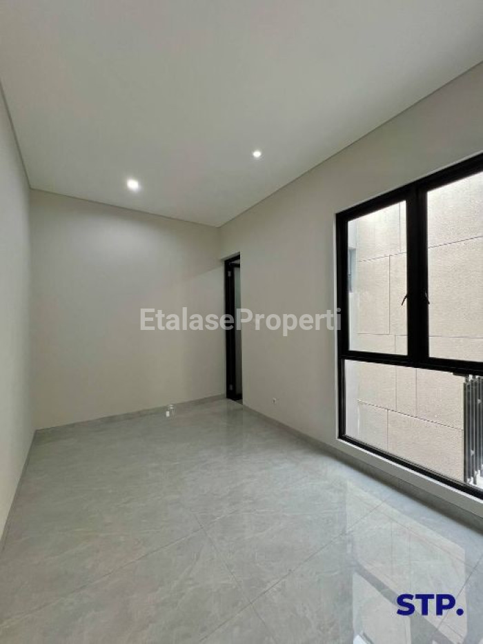 Foto properti NEW 3 Unit! Rumah Minimalis Di Nirwana Eksekutif Semi-furnished (Unit 3) 8