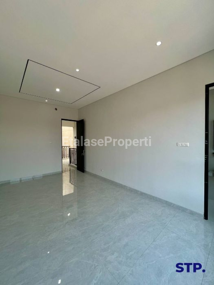 Foto properti NEW 3 Unit! Rumah Minimalis Di Nirwana Eksekutif Semi-furnished (Unit 3) 9