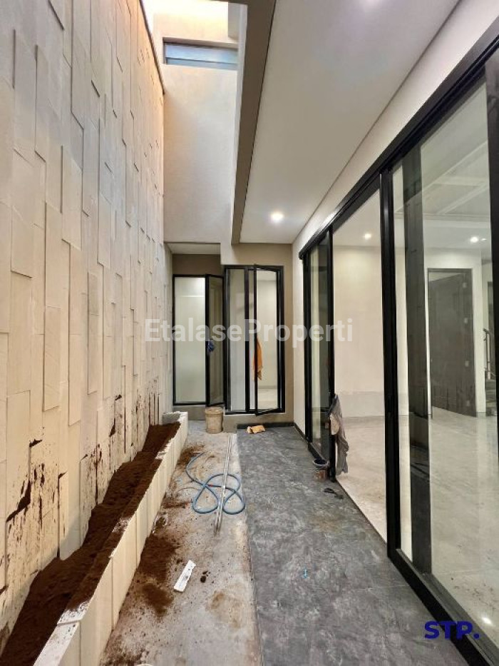 Foto properti Rumah Baru Di Boulevard Galaxi Bumi Permai Araya Tahap 2 4