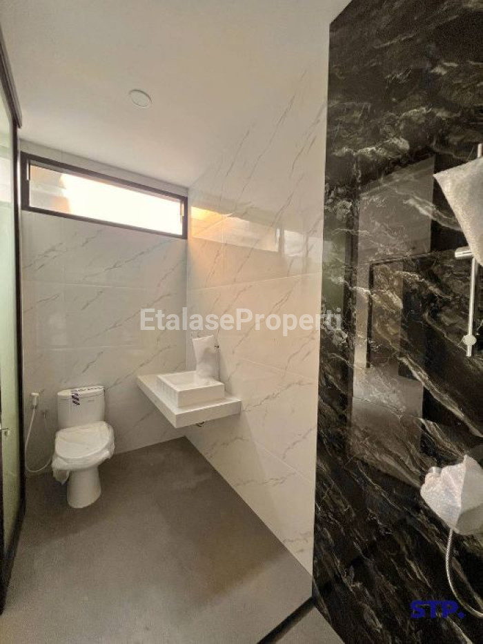 Foto properti Rumah Baru Di Boulevard Galaxi Bumi Permai Araya Tahap 2 10