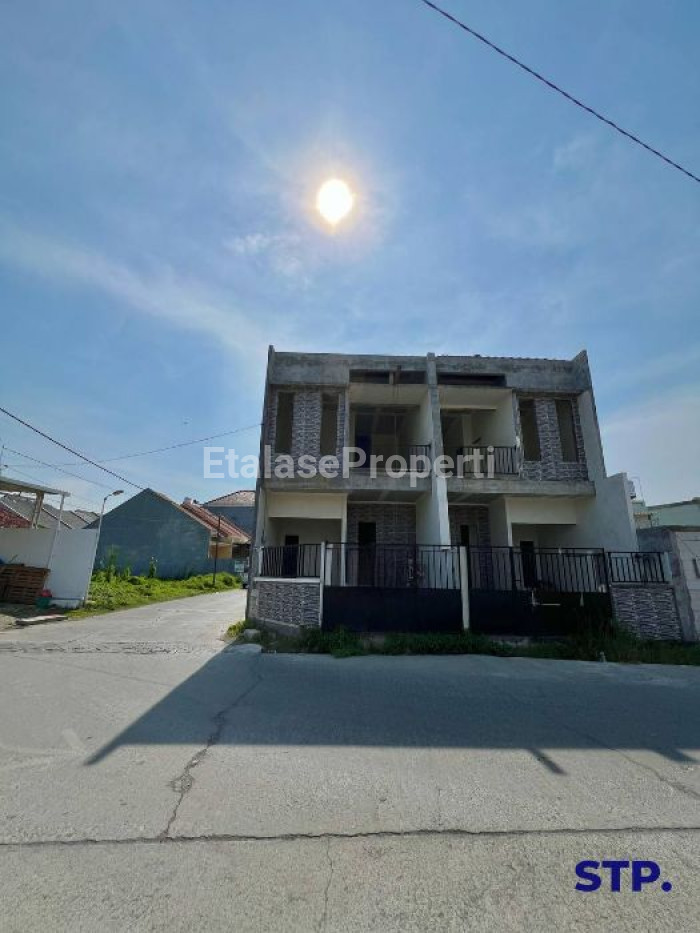 Foto properti 3 Unit, Rumah Baru 2 Lantai Di Gunung Anyar Tambak Tipe Badan 3