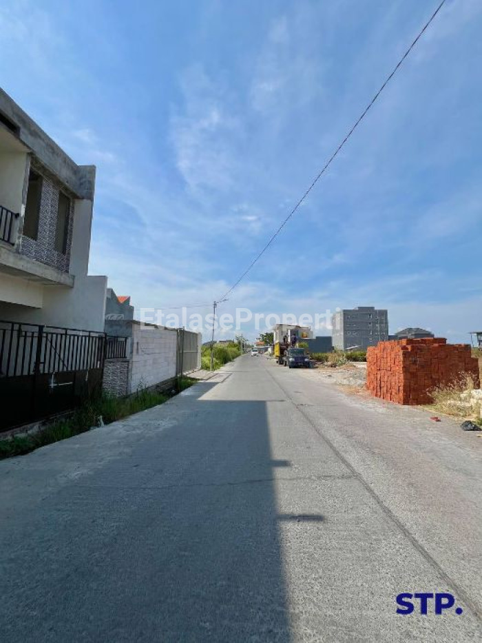 Foto properti 3 Unit, Rumah Baru 2 Lantai Di Gunung Anyar Tambak Tipe Badan 5