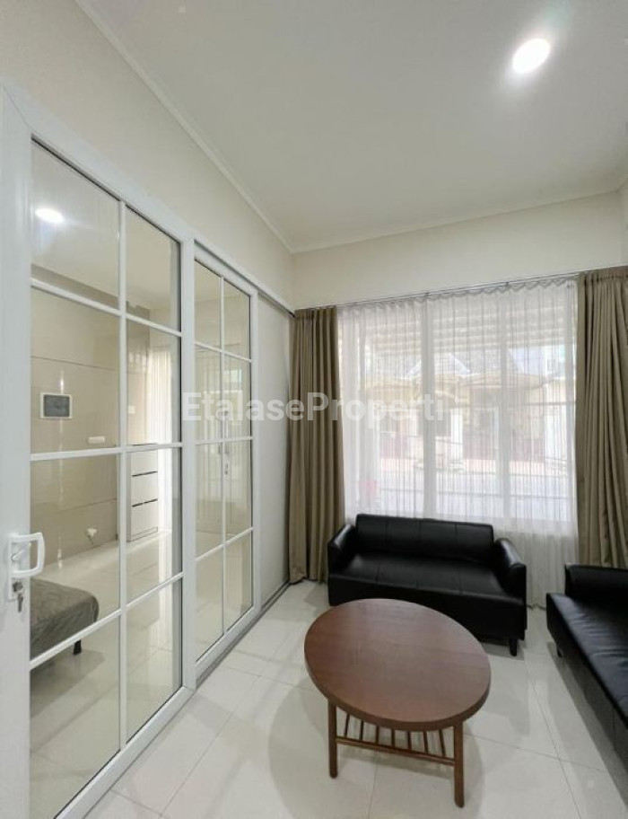 Foto properti DIJUAL RUMAH MODERN MINIMALIS 2 LANTAI SIAP HUNI SUTOREJO UTARA SURABAYA TIMUR 4