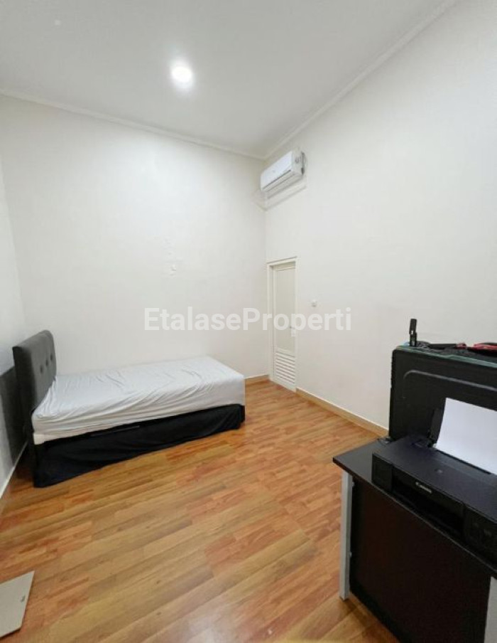 Foto properti DIJUAL RUMAH MODERN MINIMALIS 2 LANTAI SIAP HUNI SUTOREJO UTARA SURABAYA TIMUR 9