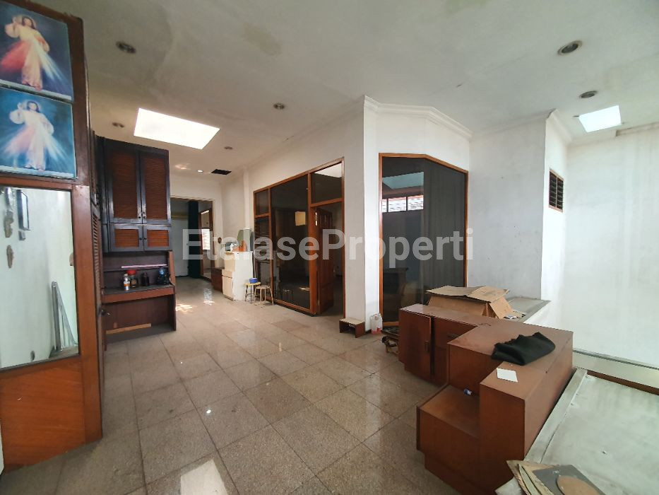 Foto properti Dijual Murah Rumah Pusat Kota Raya Kedungsari 3