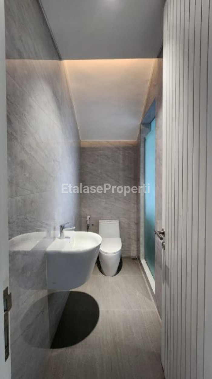 Foto properti FORSALE  Rumah Pakuwon Indah 3