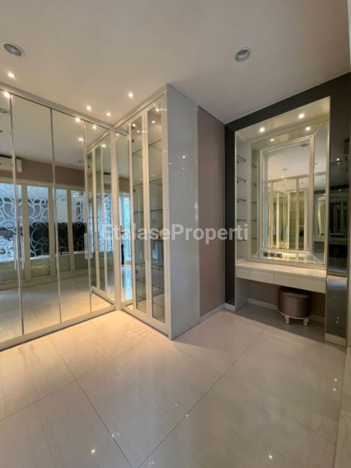 Foto properti Rumah Minimalis  Furnish Mewah Dijamin Pasti Suka  Wisata Bukit Mas 2 Grand Palais 8
