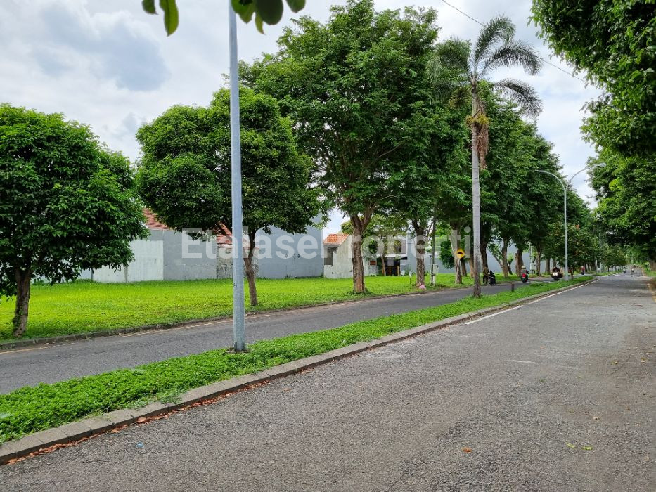 Foto properti Jual Kavling Murah 240m2 Nol Jalan Raya Kembar Citraland Utara, Surabaya 2