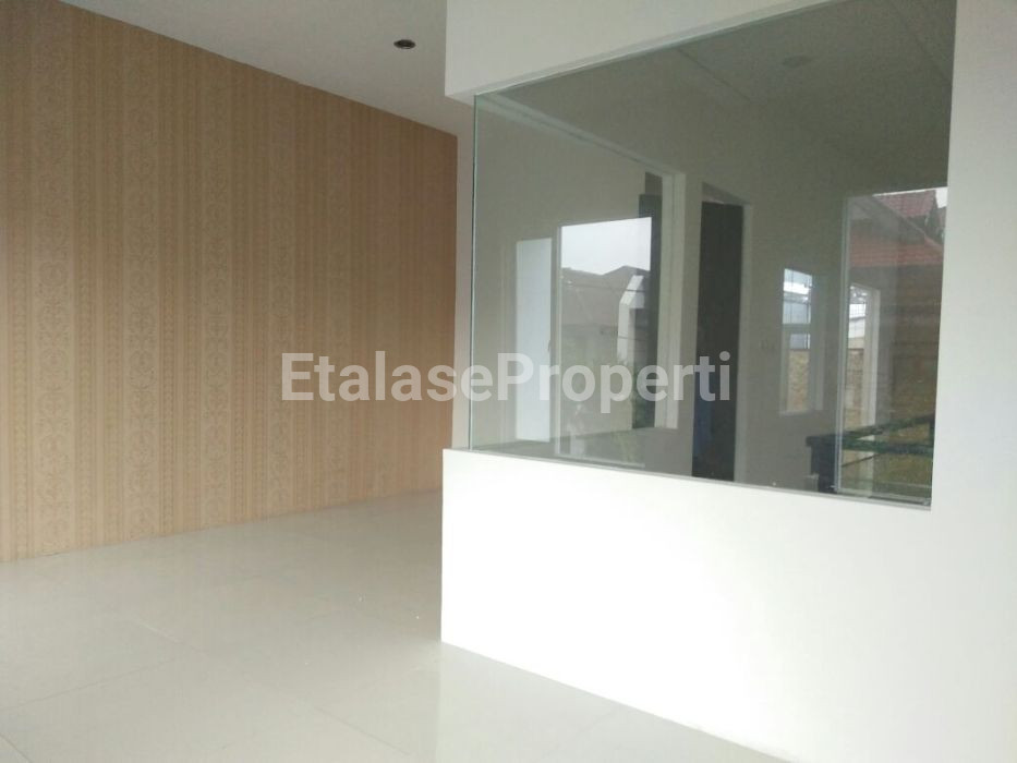 Foto properti Nginden Intan Rumah Baru Jos Tenan 1