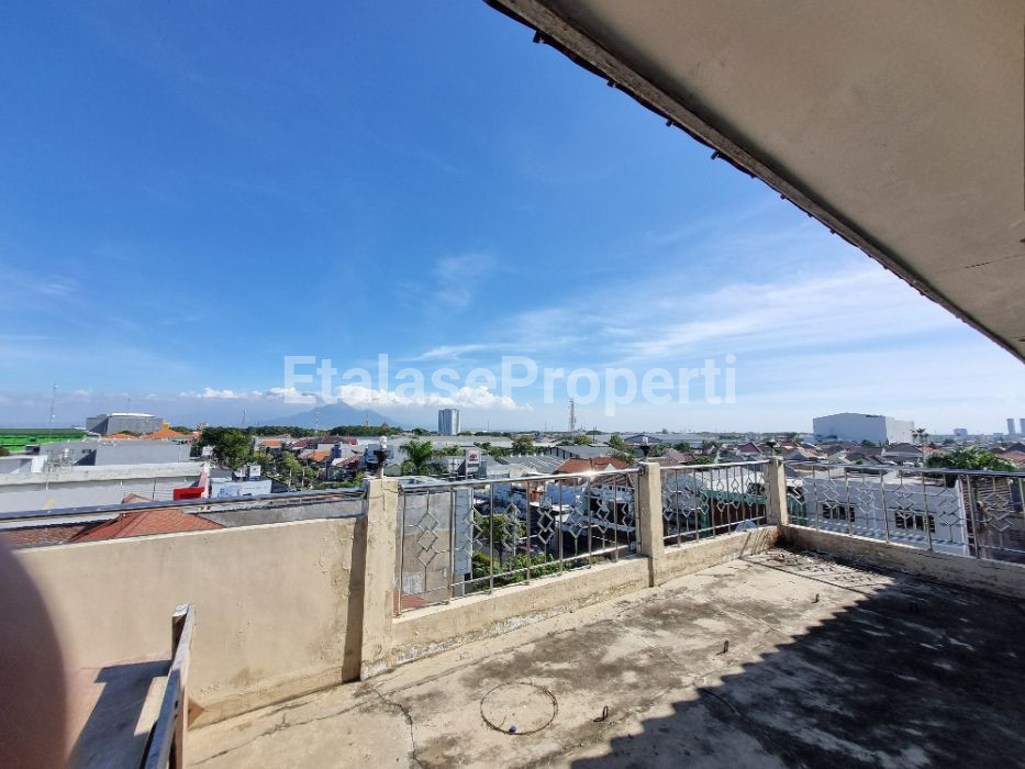 Foto properti Jual Gedung 4 Lantai  Jl. Raya Propinsi Di Tengah Kota Sidoarjo 9