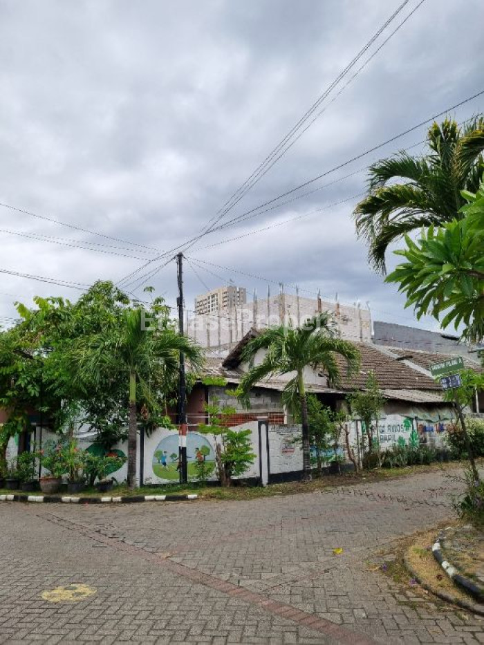 Foto properti Jual Rumah Hitung Kavling  Potensi Rumah Kost Di Wiyung, Surabaya 1