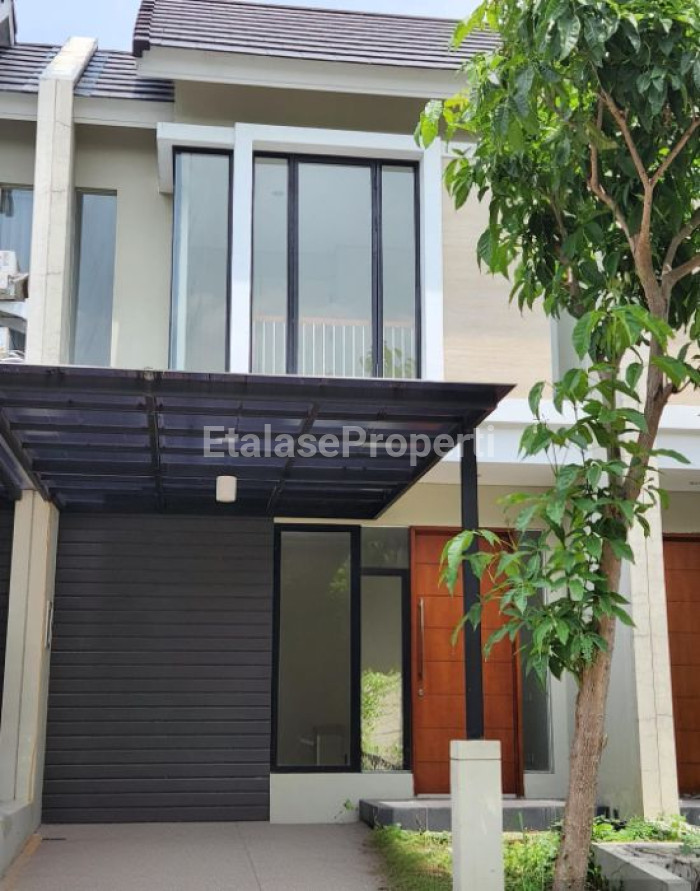 Foto properti Disewakan Rumah Northwest Hill Clifton Deluxe 1