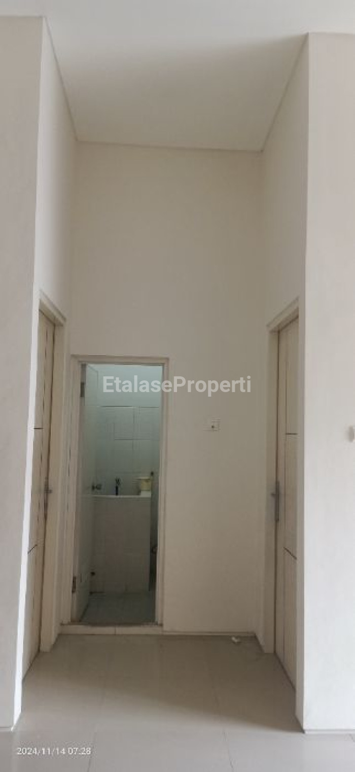 Foto properti DISEWAKAN RUMAH SIAP HUNI DI TAMAN WISATA REGENCY, LIDAH KULON 4
