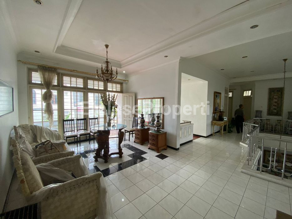 Foto properti Sidosermo PDK Luas Kokoh Untuk Kelarga Besar 1
