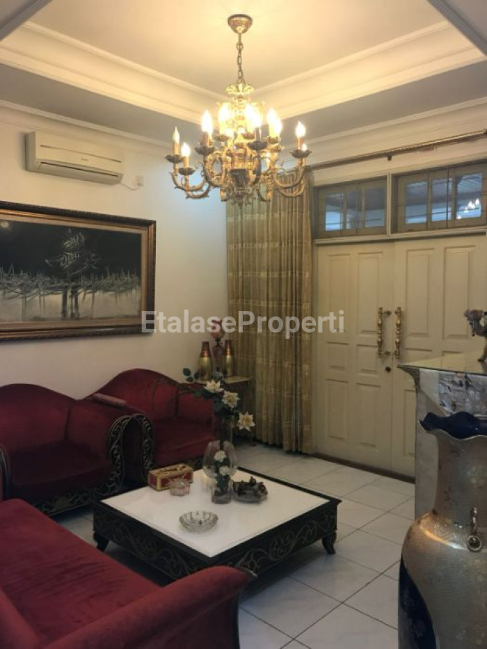 Foto properti Sidosermo PDK Luas Kokoh Untuk Kelarga Besar 10
