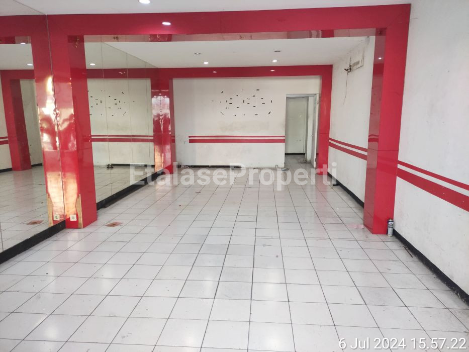 Foto properti Disewakan Ruko Siap Pakai Di Wadung Asri Sidoarjo 1