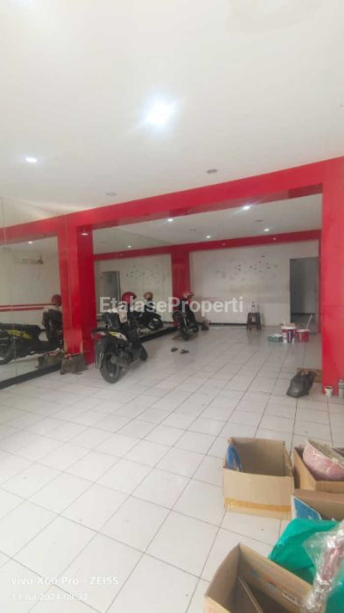 Foto properti Disewakan Ruko Siap Pakai Di Wadung Asri Sidoarjo 6