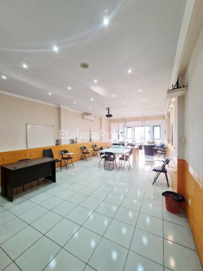 Foto properti Disewakan Ruko Central Park Mulyosari Langka 5