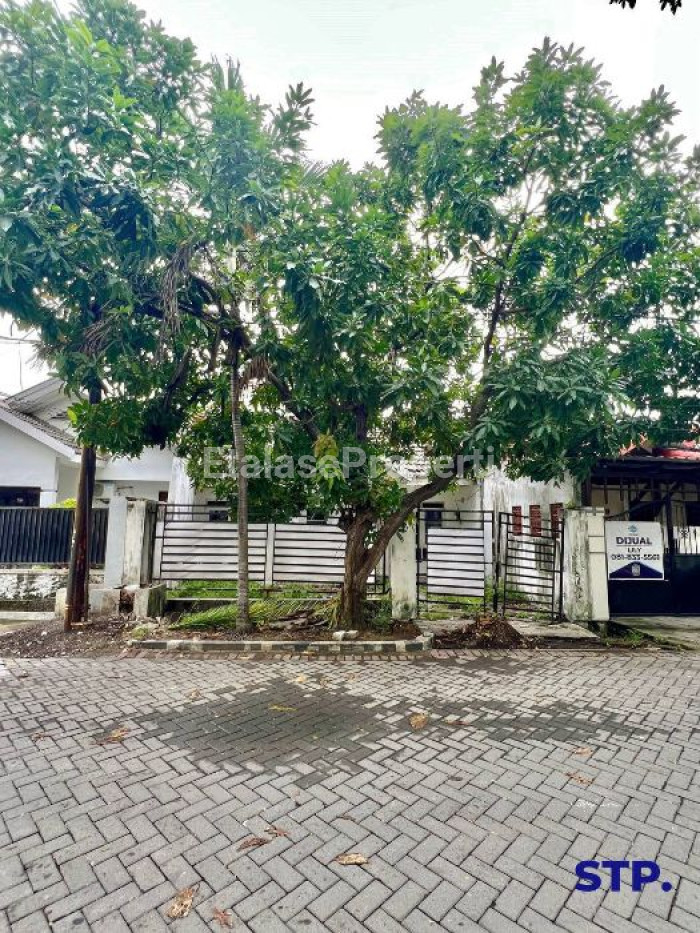 Foto properti Rumah Hitung Tanah Di Raya Wiguna Timur 1