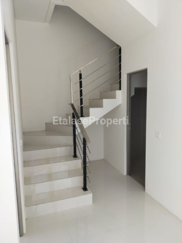 Foto properti Dijual Cepat Rumah Cantik Hook Siap Huni Di Greenland Residence Cluster Garbera 5