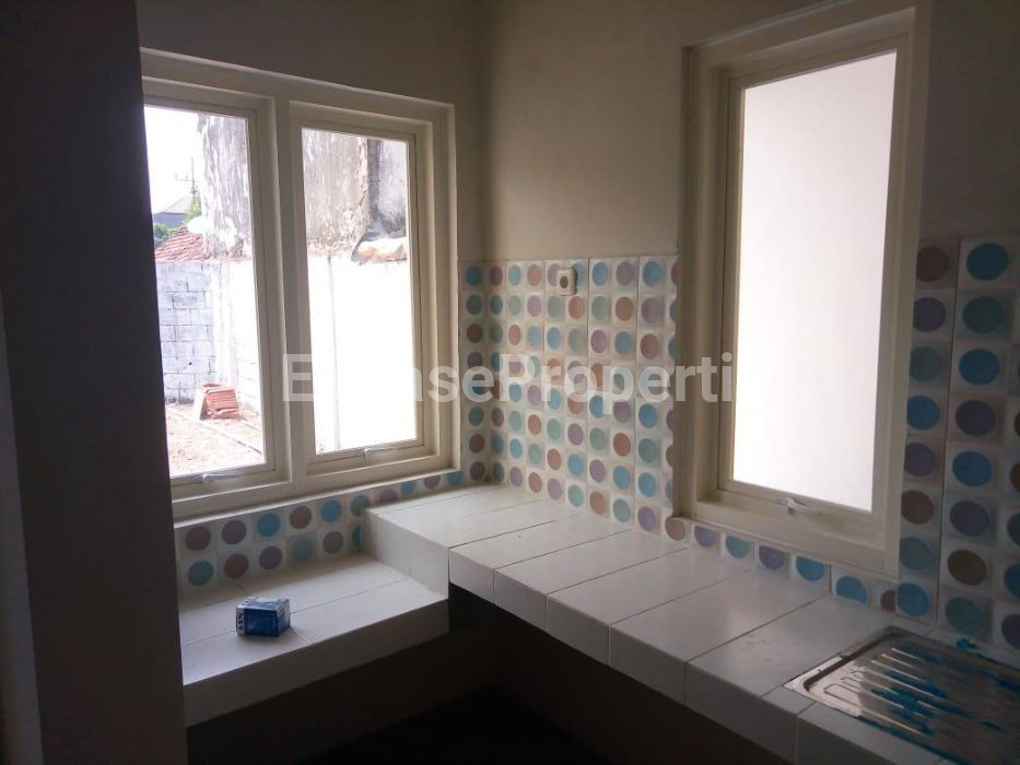 Foto properti JUAL RUMAH BARU BERLOKASI DI JL. JUWINGAN, SURABAYA PUSAT 1