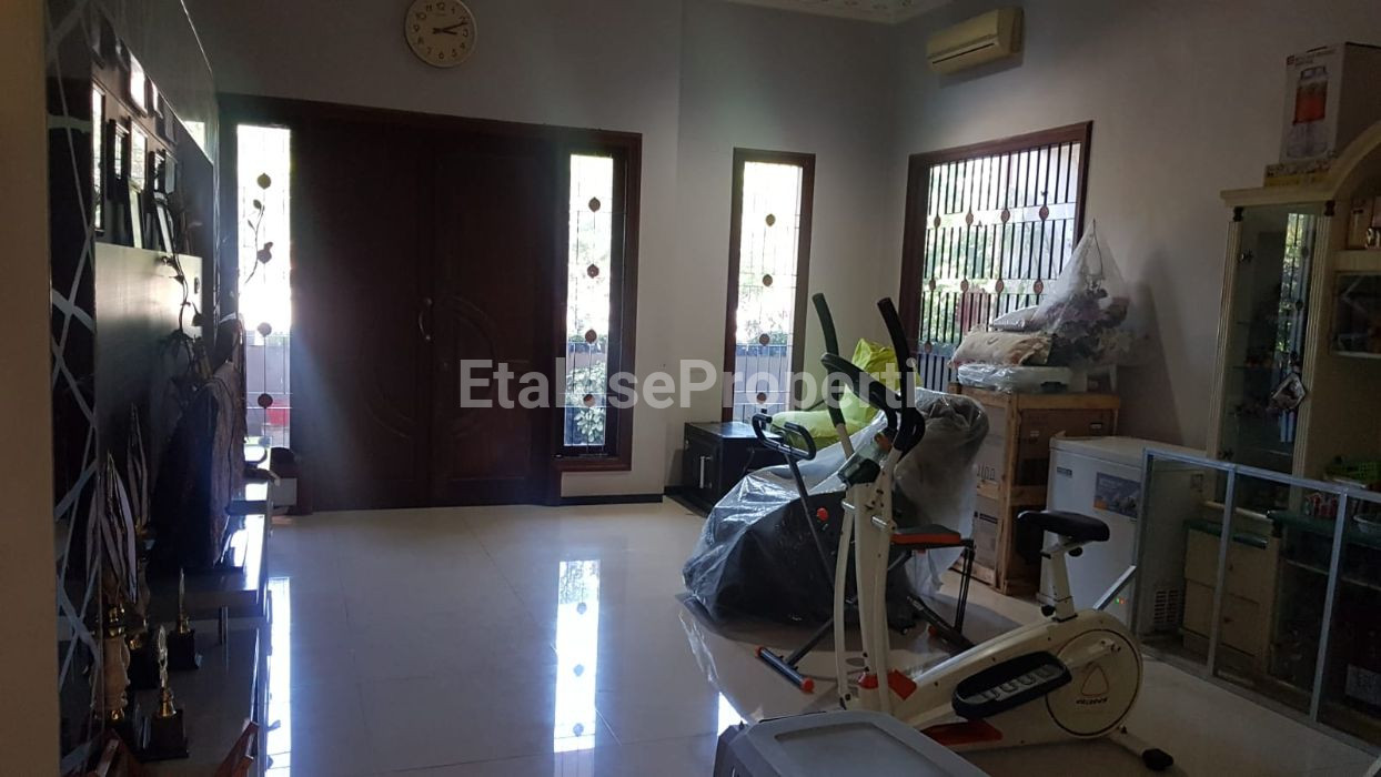 Foto properti JUAL TEMPAT USAHA / SHOWROOM, BERLOKASI  JL.  RAYA PENJARINGAN SARI, SURABAYA TIMUR 2