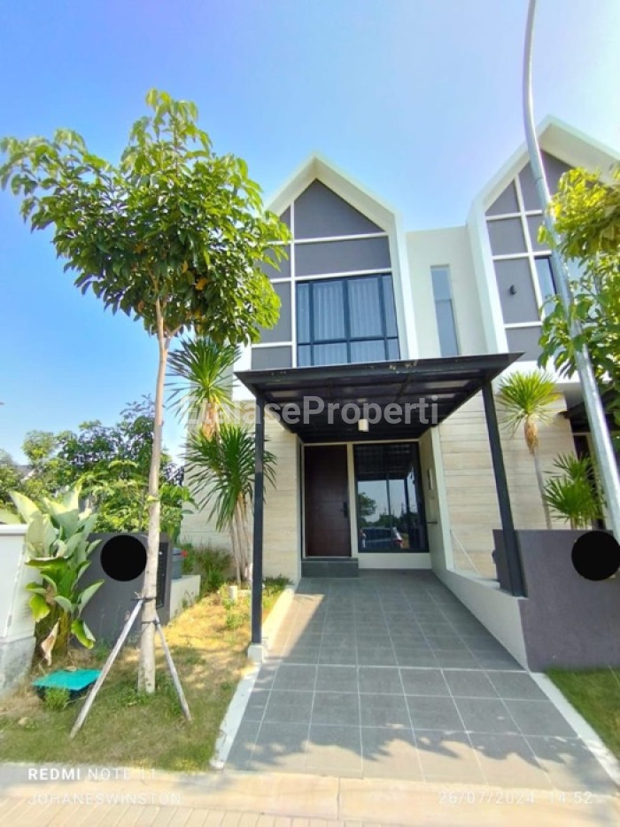 Foto properti Rumah Dijual Di Northwest Park Citraland Surabaya Barat 1