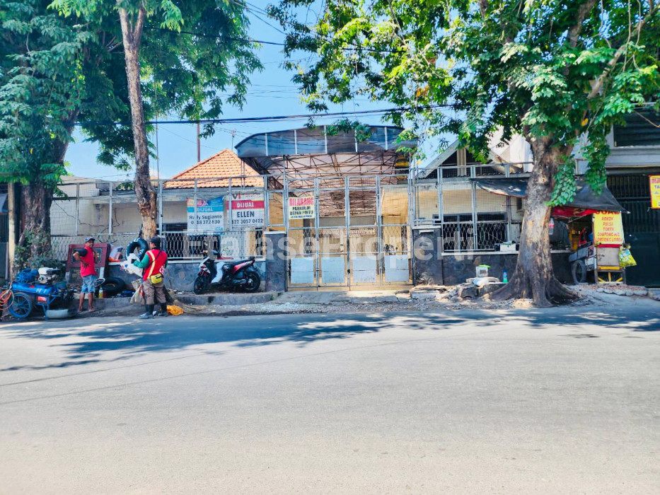 Foto properti Rumah Dijual Di Nol Jalan Raya Pandegiling Surabaya 1